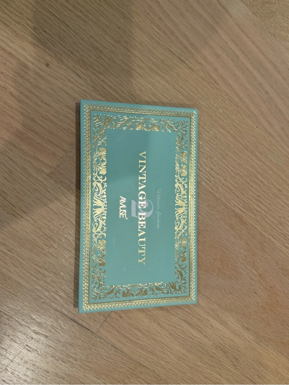 Sealed!!! Muse vintage Beauty Eyeshadow Palette - Mint Green